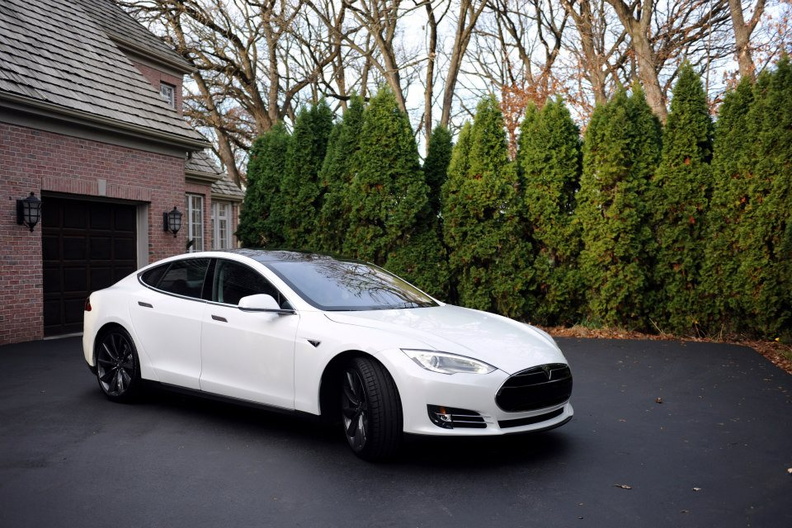 Pearl White Tesla Model S